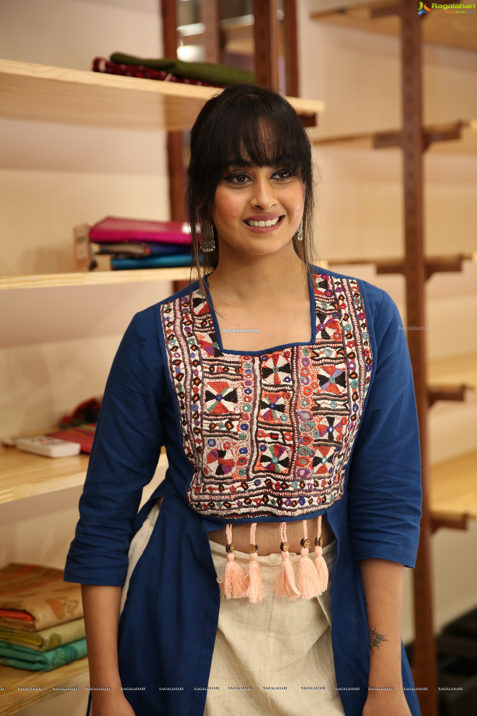 Ameeksha Pawar @ Earthica Store Launch - HD Gallery
