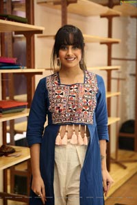 Ameeksha Pawar at Earthica Store Launch