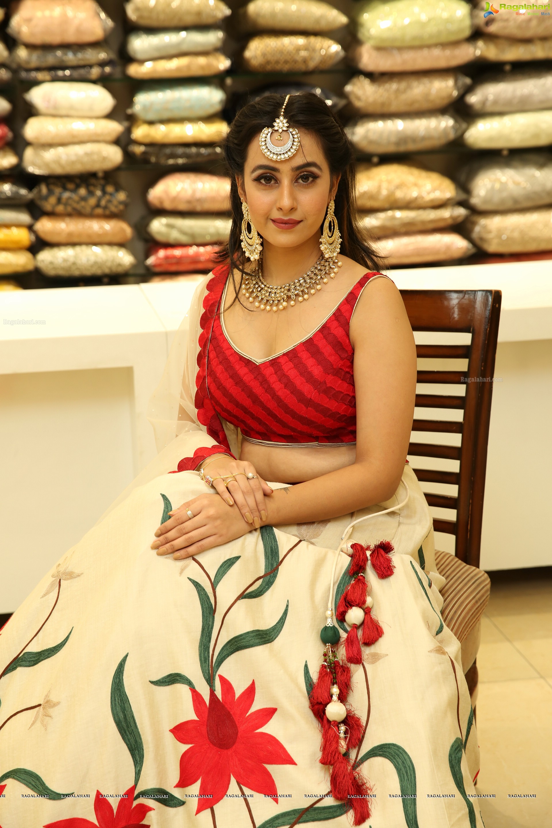 Ameeksha Pawar @ Neeru's Wedding & Festival Collection Launch - HD Gallery