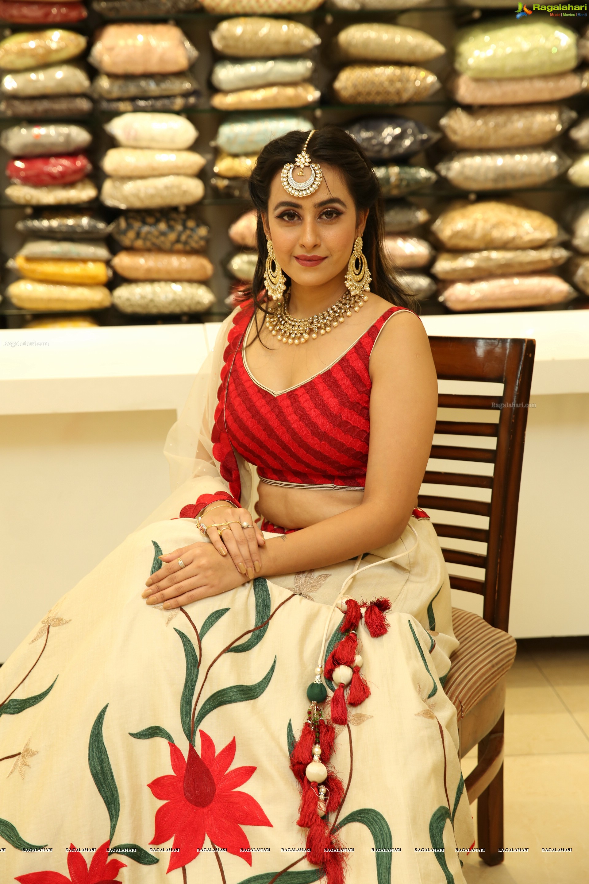 Ameeksha Pawar @ Neeru's Wedding & Festival Collection Launch - HD Gallery