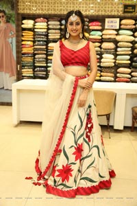 Ameeksha Pawar at Neeru's New Collection Launch