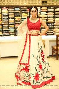 Ameeksha Pawar at Neeru's New Collection Launch