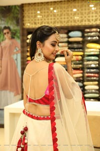 Ameeksha Pawar at Neeru's New Collection Launch