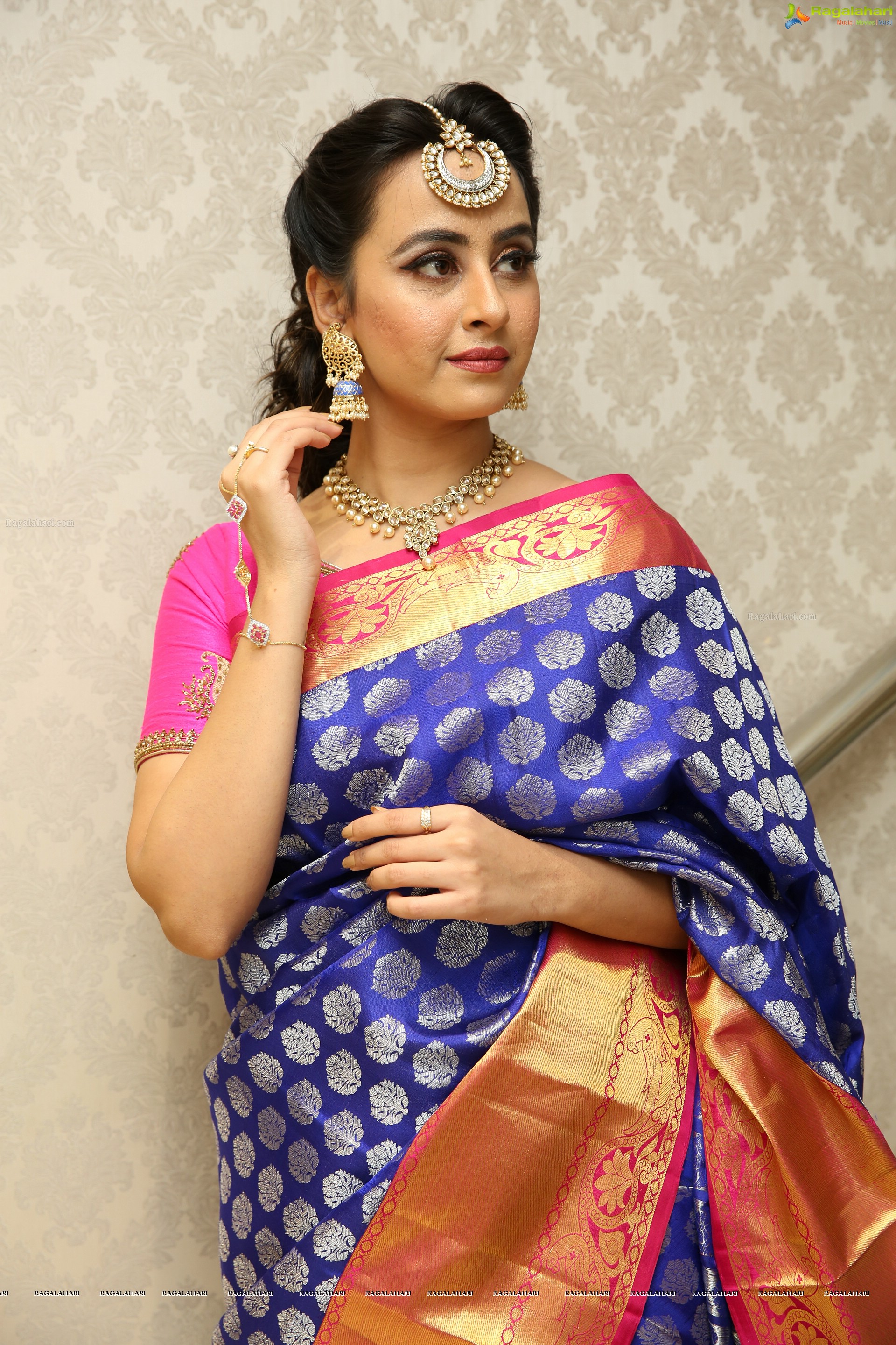 Ameeksha Pawar @ Neeru's Wedding & Festival Collection Launch - HD Gallery