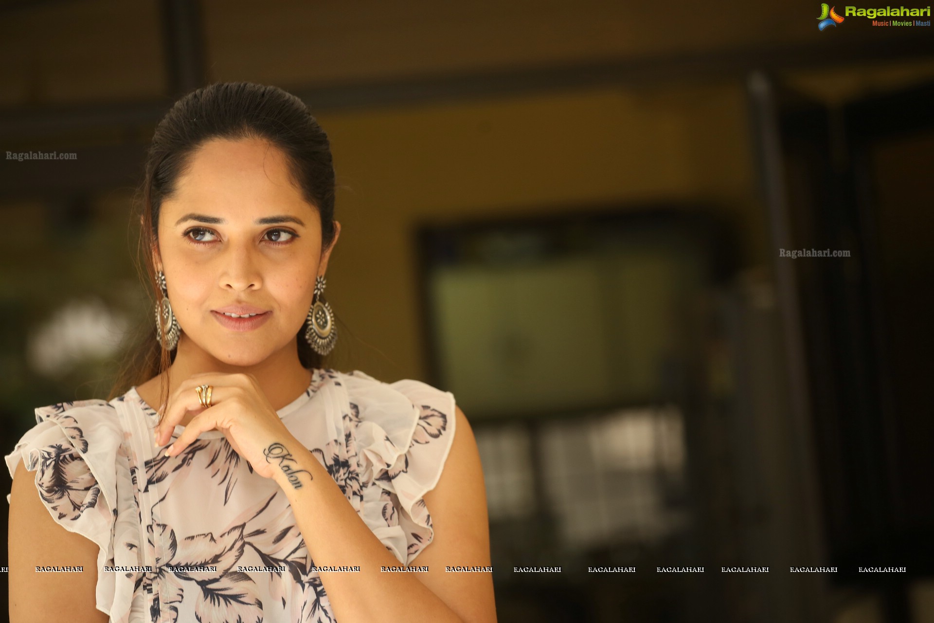 Anasuya Bharadwaj @ Kadhanam Interview - HD Gallery