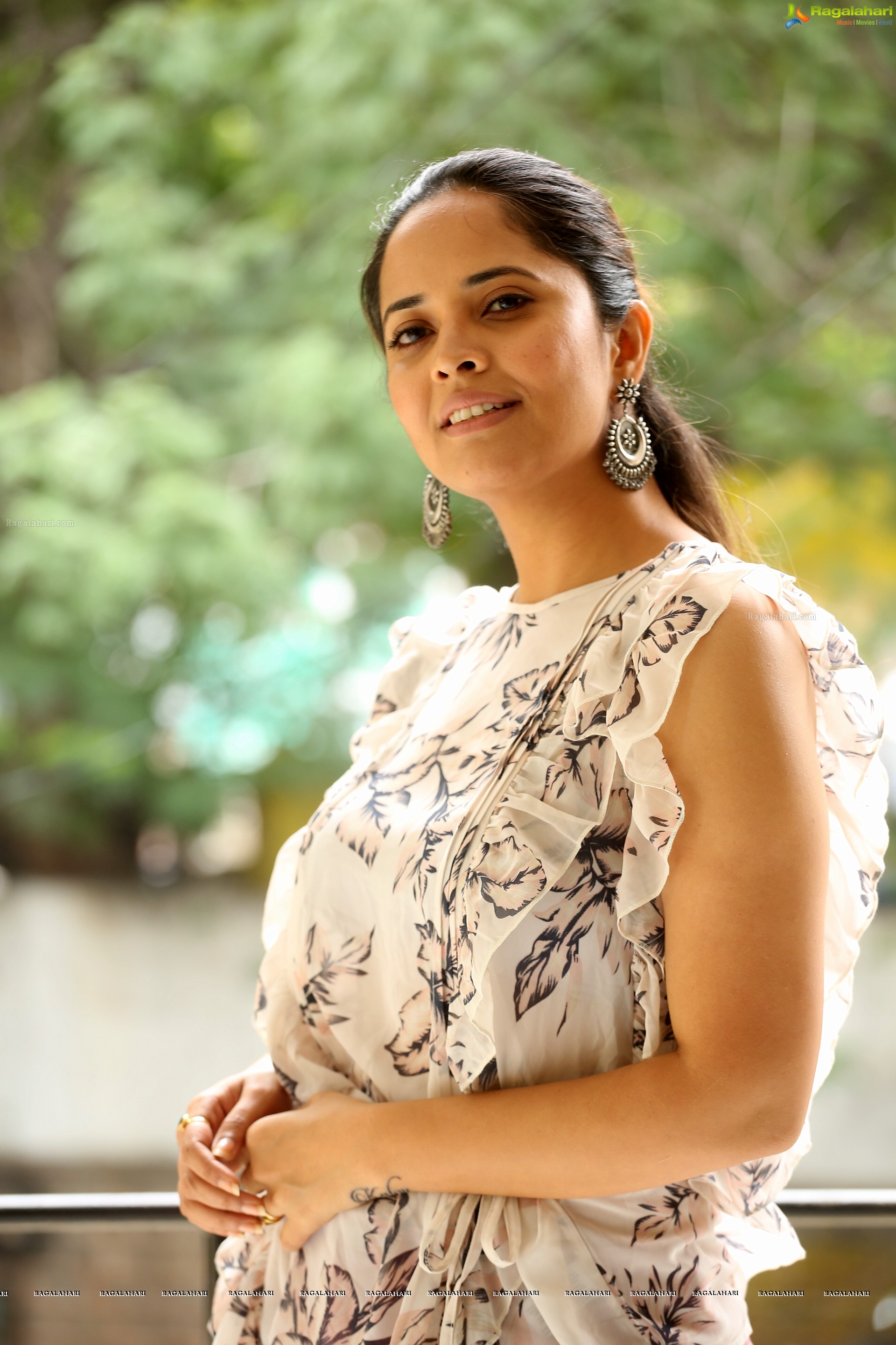 Anasuya Bharadwaj @ Kadhanam Interview - HD Gallery