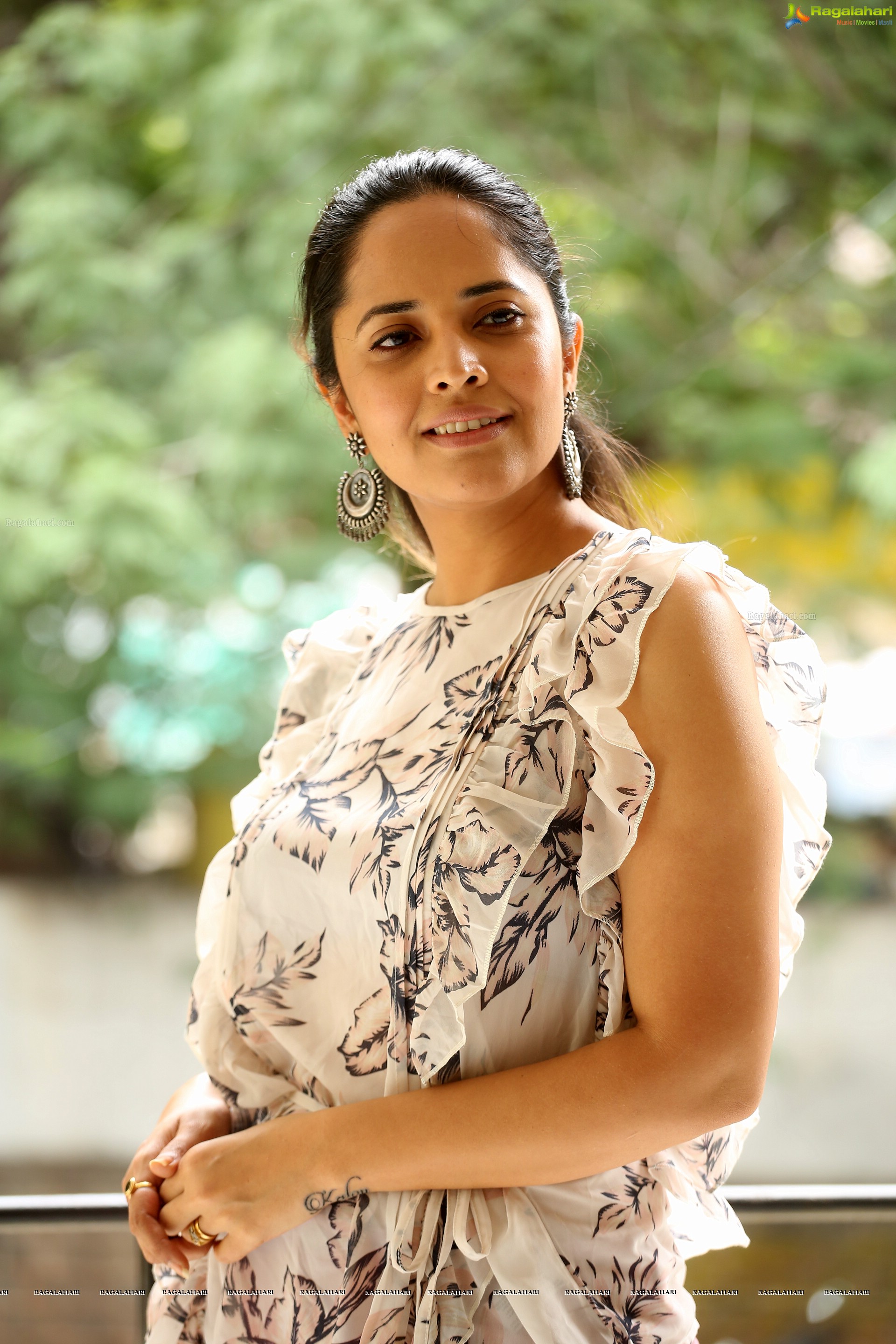 Anasuya Bharadwaj @ Kadhanam Interview - HD Gallery