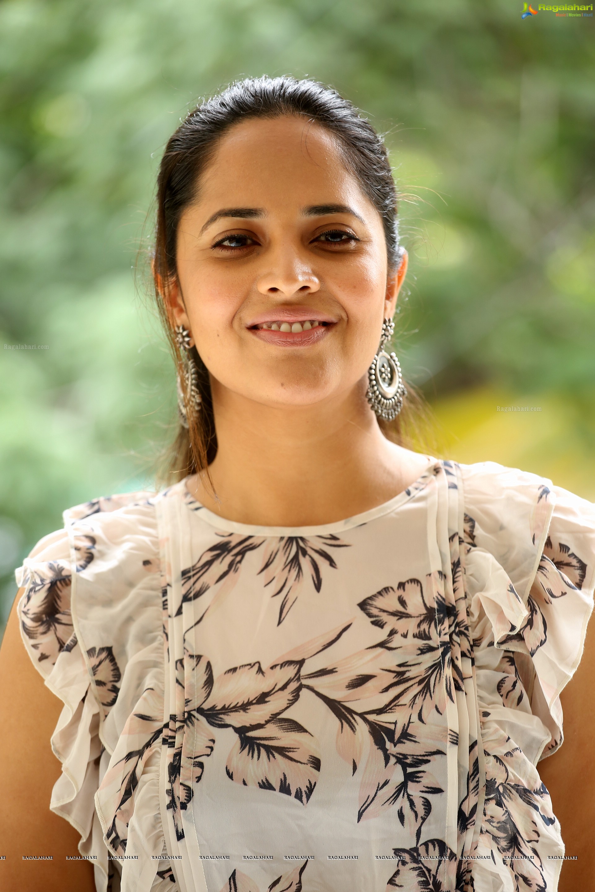 Anasuya Bharadwaj @ Kadhanam Interview - HD Gallery