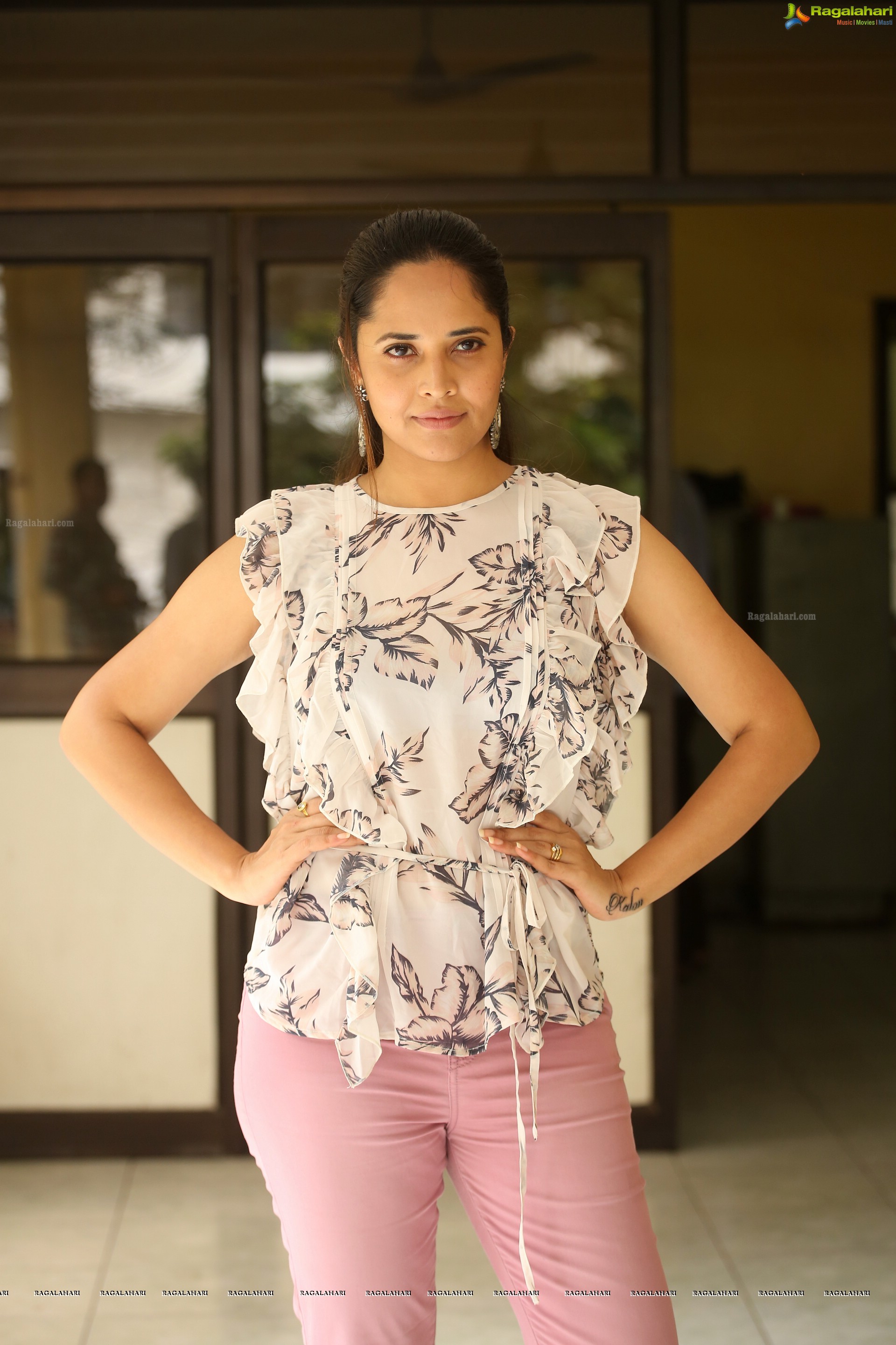 Anasuya Bharadwaj @ Kadhanam Interview - HD Gallery