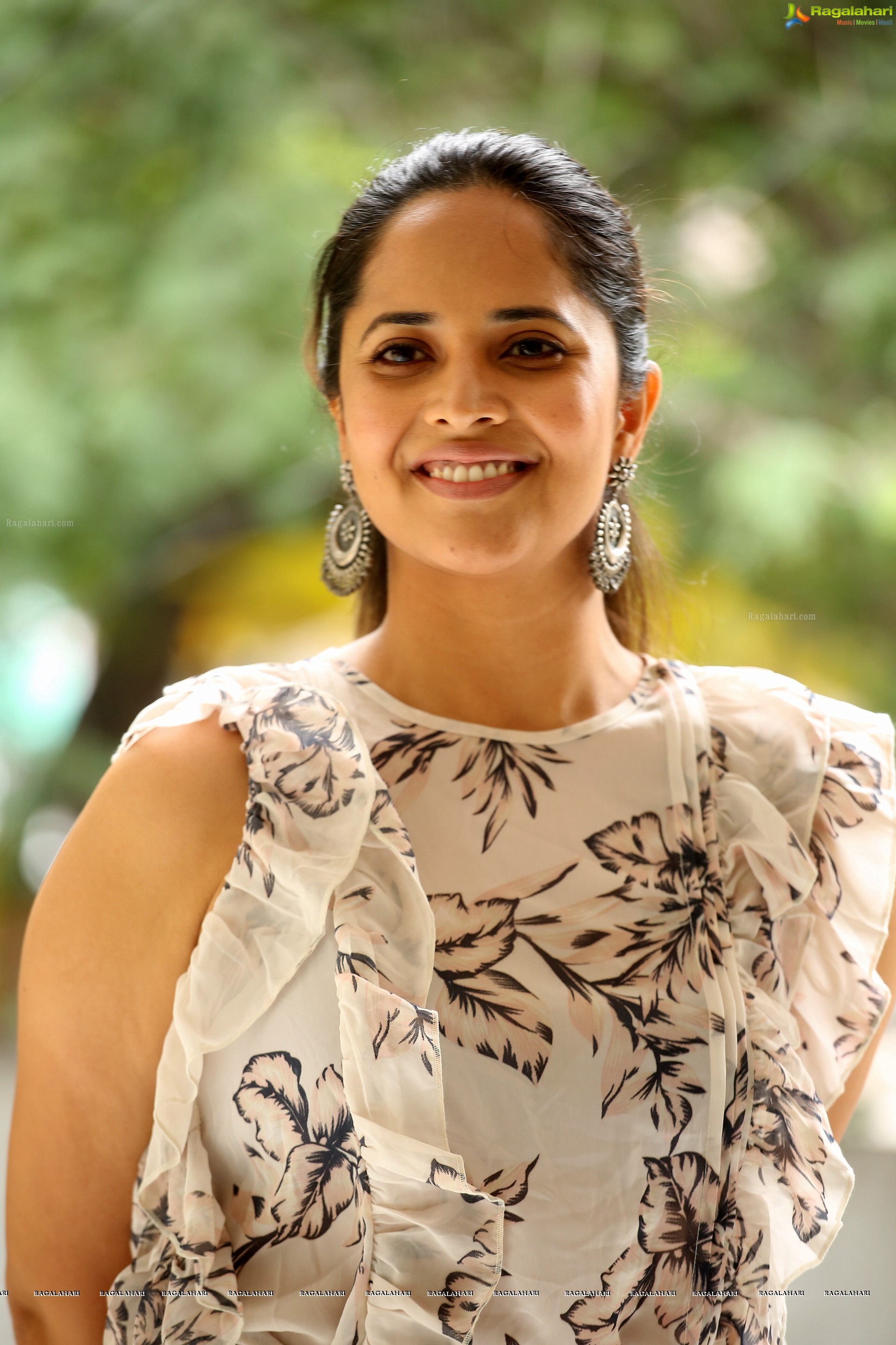 Anasuya Bharadwaj @ Kadhanam Interview - HD Gallery