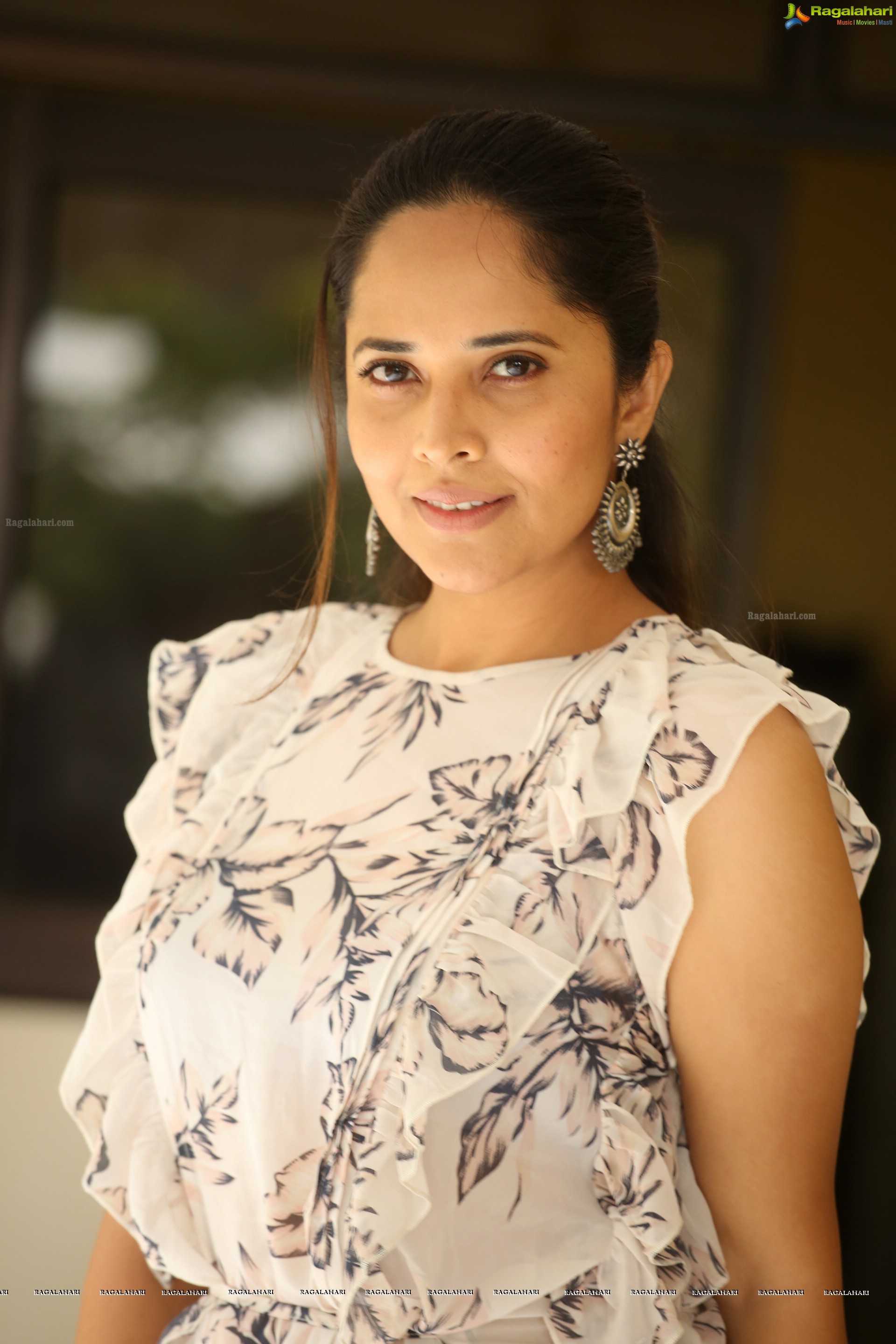 Anasuya Bharadwaj @ Kadhanam Interview - HD Gallery