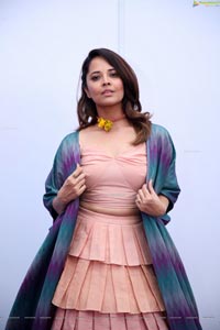 Anasuya Bharadwaj in Handloom Dress