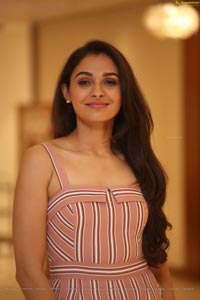 Andrea Jeremiah at Taramani Movie Pre Release Event