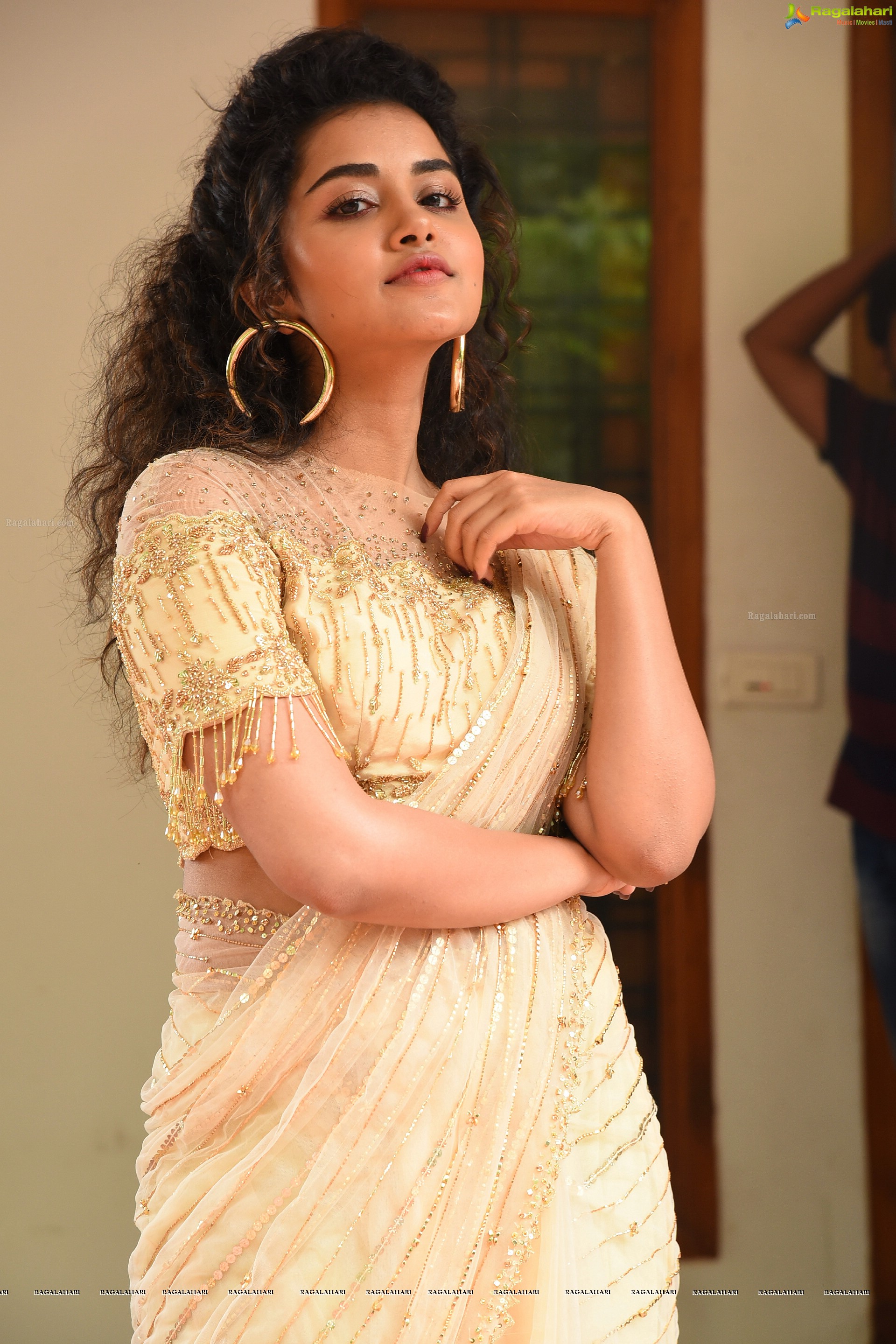 Anupama Parameswaran @ Rakshasudu Press Meet - HD Gallery