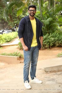 Bellamkonda Sreenivas at Rakshasudu Press Meet