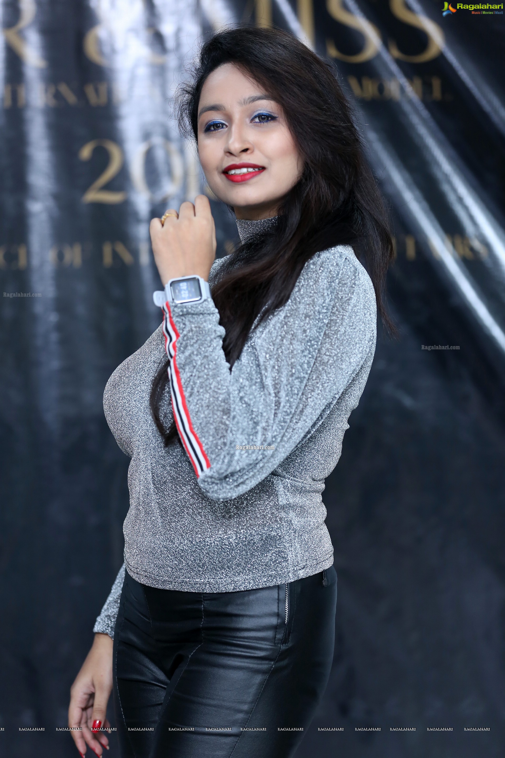 Juhi Chavan @ Mr & Miss India International Runway Model Auditions - HD Gallery