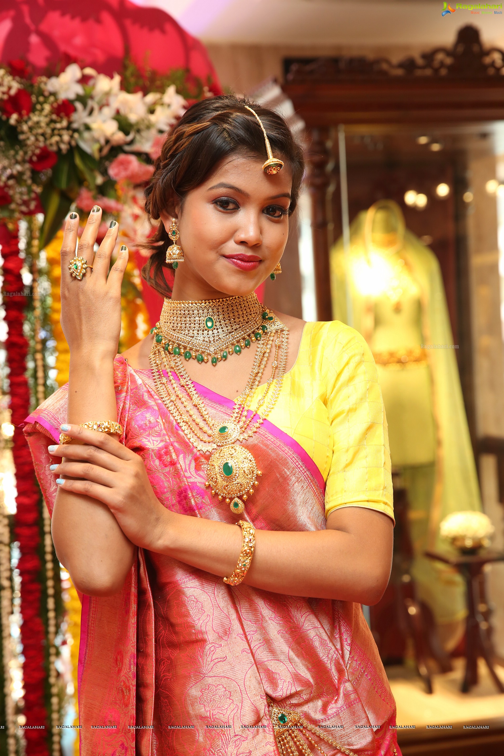 Jyoti Bhatt @ Tanishq Jewellery Store Launch and Fashion Show - HD Gallery