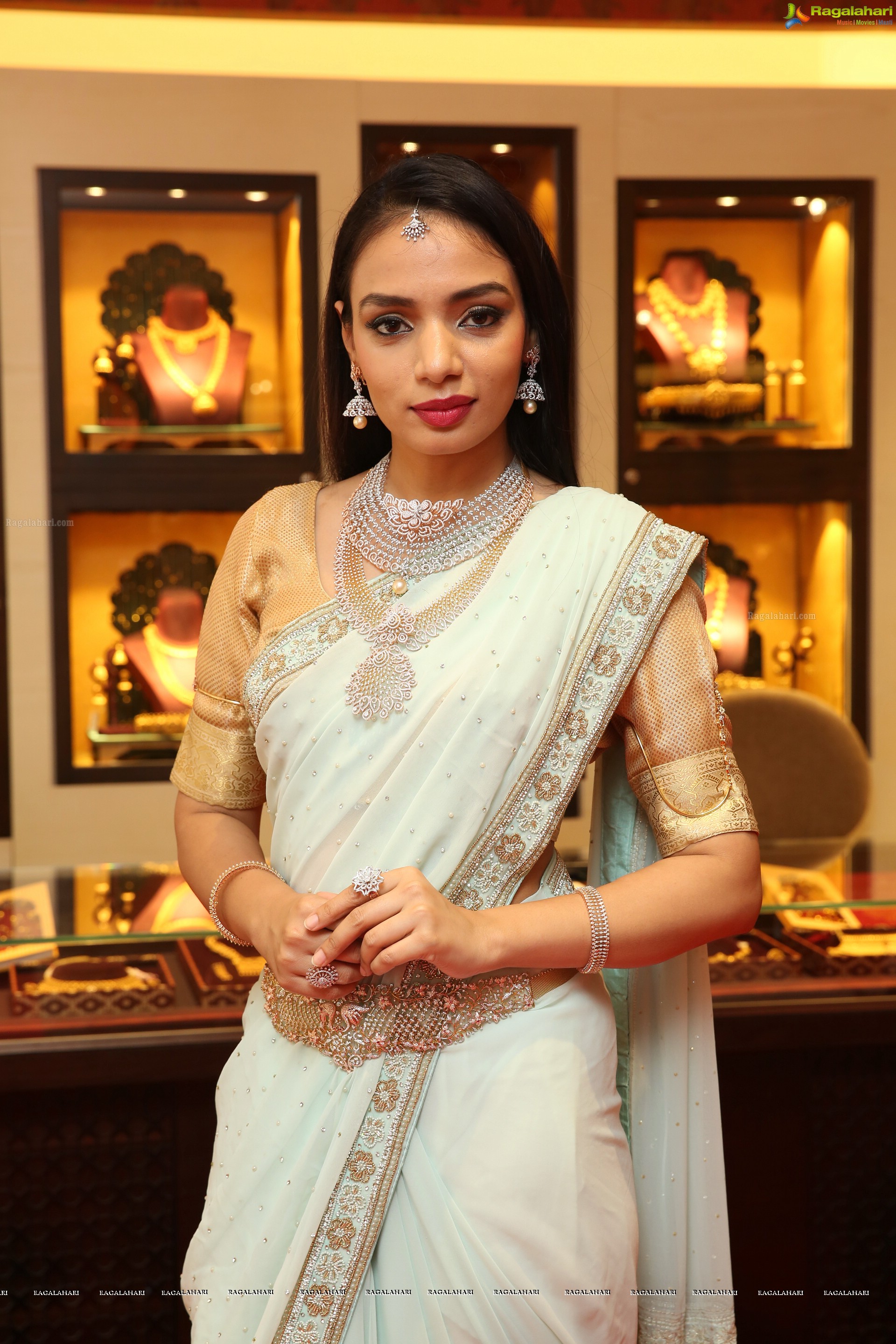 Kaashraf @ Tanishq Jewellery Store Launch and Fashion Show - HD Gallery