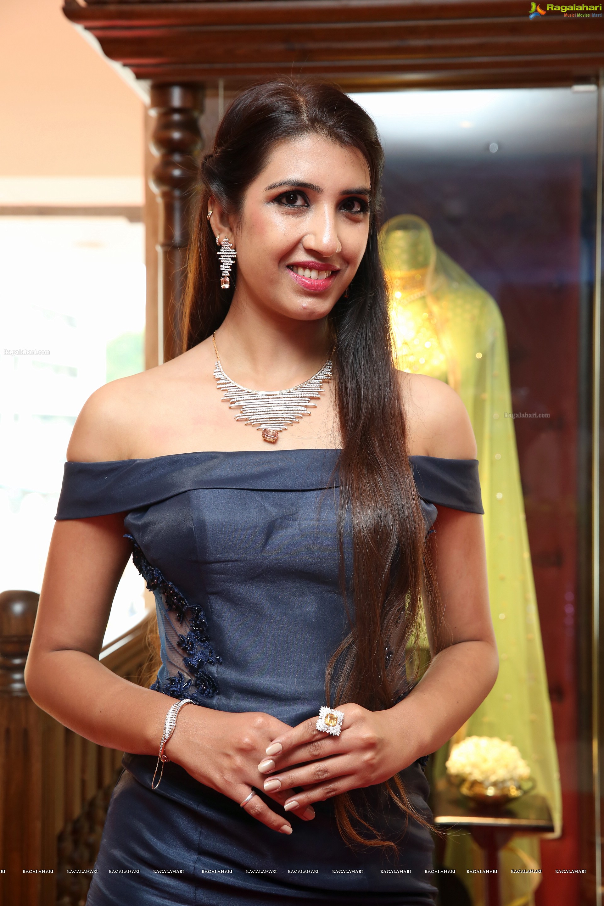 Komal Kalra @ Tanishq Jewellery Store Launch and Fashion Show - HD Gallery