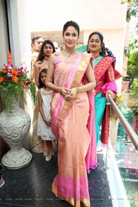 Lavanya Tripathi at Swaroopa Reddy Boutique Launch