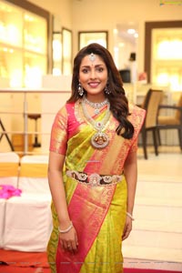 Madhu Shalini at TBZ Mangalam Collection Launch 