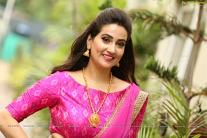 Manjusha Exclusive Photoshoot In Half Saree