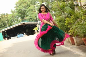 Manjusha Exclusive Photoshoot In Half Saree
