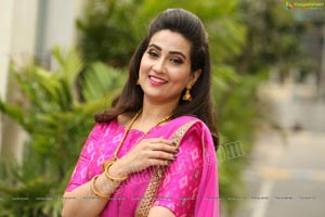 Manjusha Exclusive Photoshoot In Half Saree