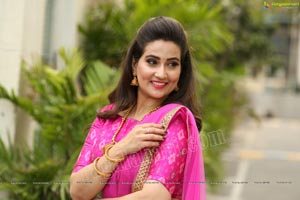 Manjusha Exclusive Photoshoot In Half Saree