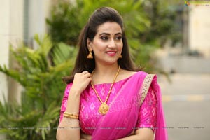 Manjusha Exclusive Photoshoot In Half Saree