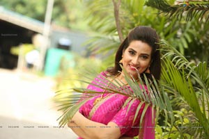 Manjusha Exclusive Photoshoot In Half Saree