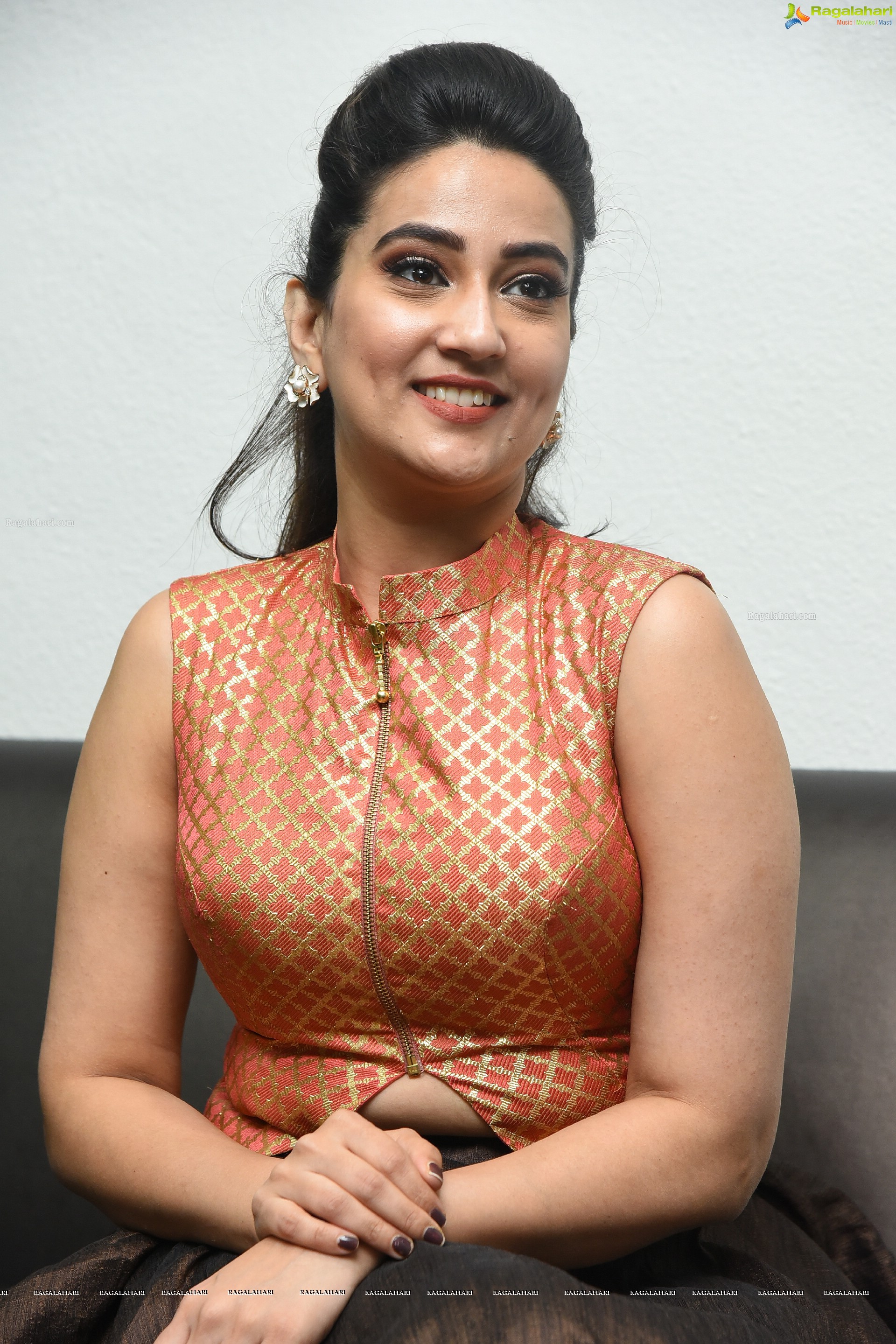 Manjusha @ 2 Hours Love Pre Release Event - HD Gallery