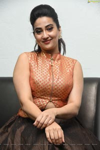 Manjusha at 2 Hours Love Pre Release Event