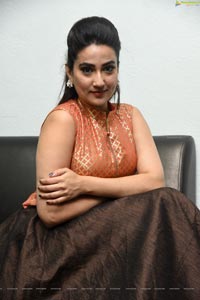 Manjusha at 2 Hours Love Pre Release Event