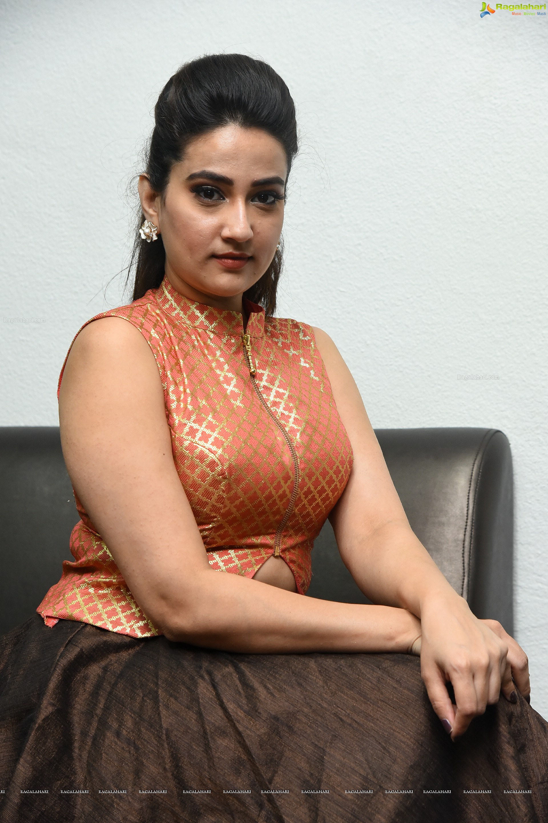 Manjusha @ 2 Hours Love Pre Release Event - HD Gallery