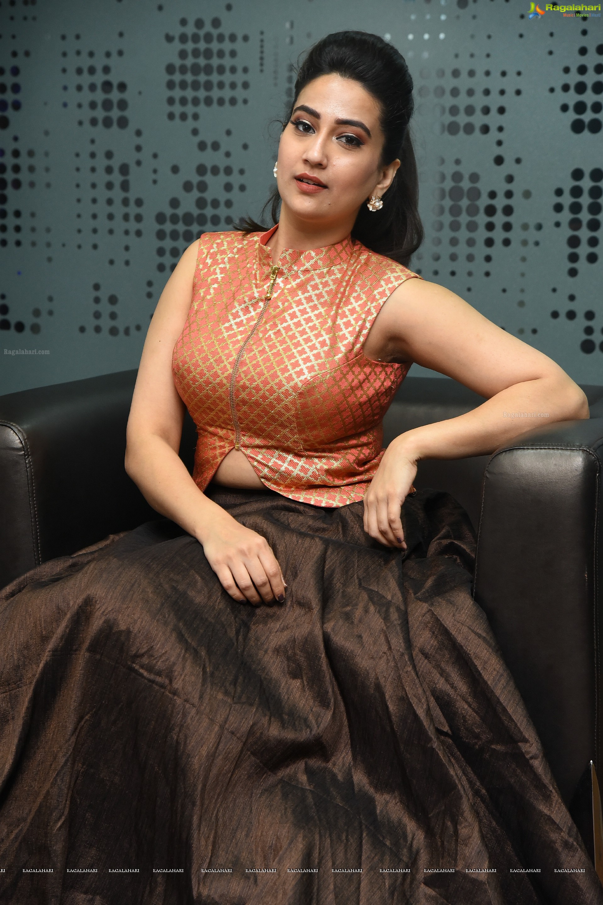 Manjusha @ 2 Hours Love Pre Release Event - HD Gallery
