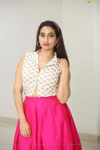 Manjusha at Kobbari Matta Pre-Release