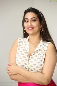 Manjusha at Kobbari Matta Pre-Release