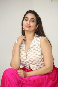 Manjusha at Kobbari Matta Pre-Release