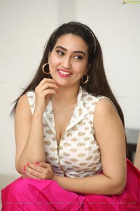 Manjusha at Kobbari Matta Pre-Release