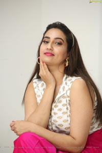 Manjusha at Kobbari Matta Pre-Release