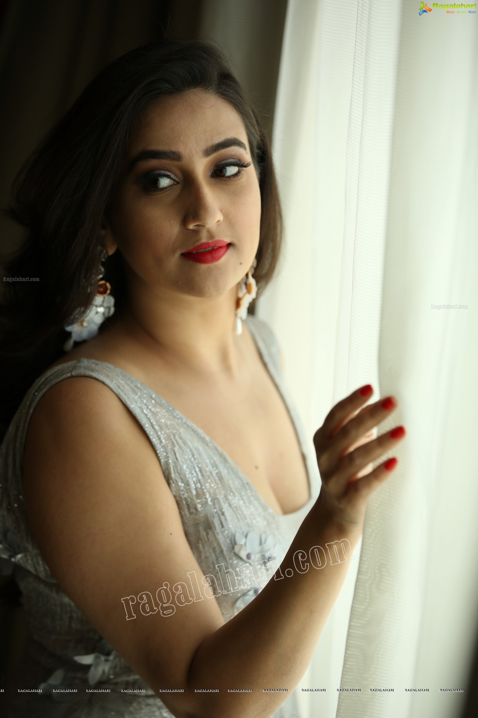 Manjusha @ SIIMA 2019 (Exclusive) (High Definition Photos)