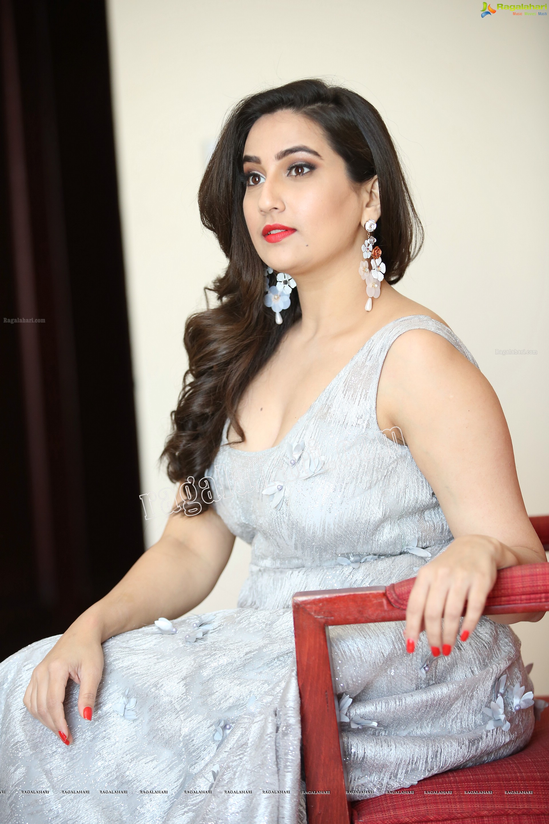 Manjusha @ SIIMA 2019 (Exclusive) (High Definition Photos)