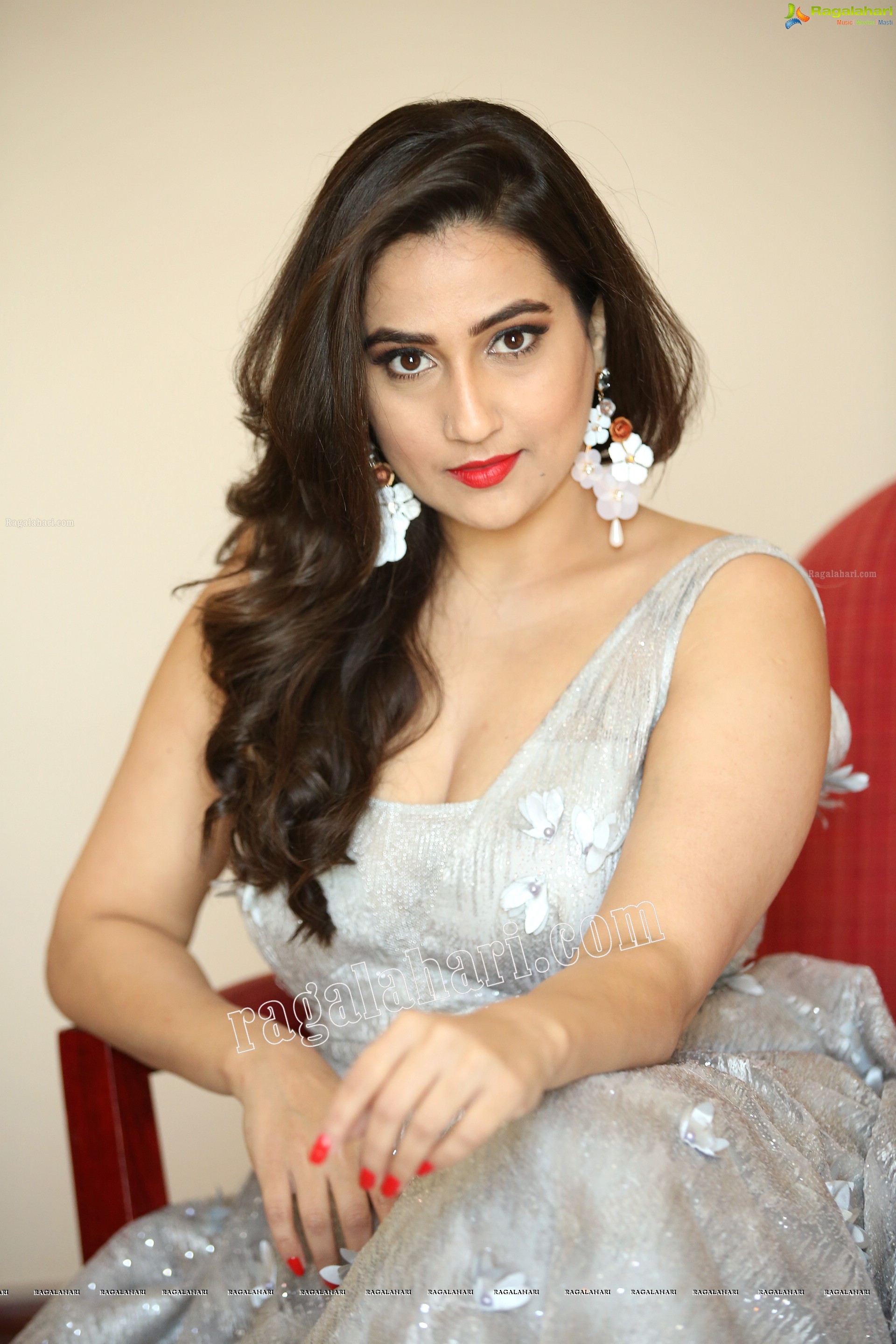 Manjusha @ SIIMA 2019 (Exclusive) (High Definition Photos)