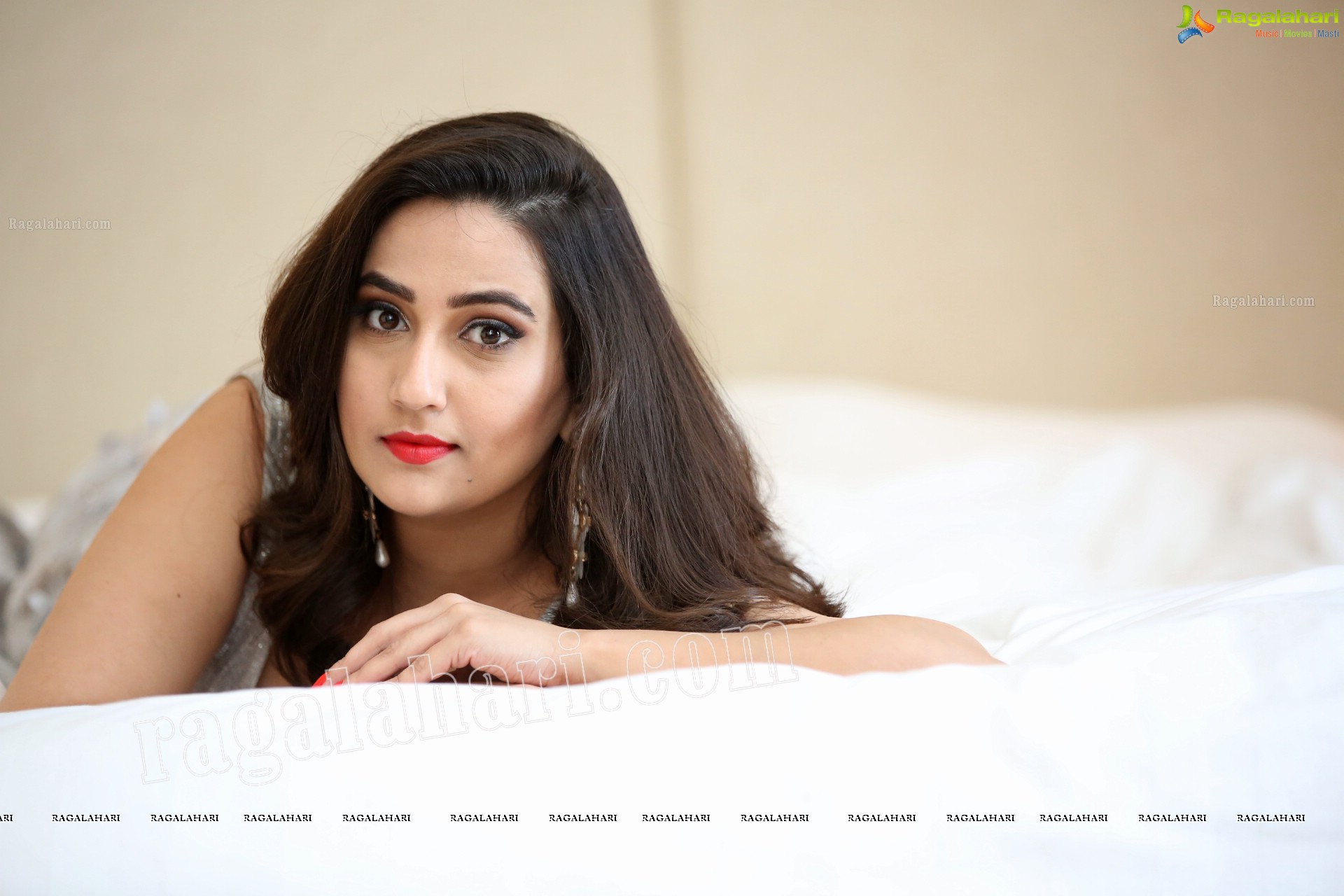 Manjusha @ SIIMA 2019 (Exclusive) (High Definition Photos)