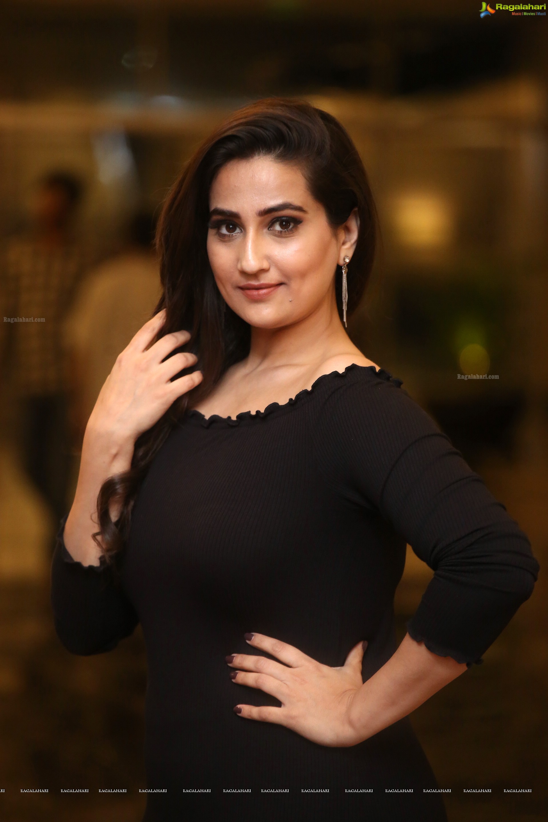 Manjusha @ Telugu Cine Rathasarathula Rajotsvam Curtain Raiser - HD Gallery