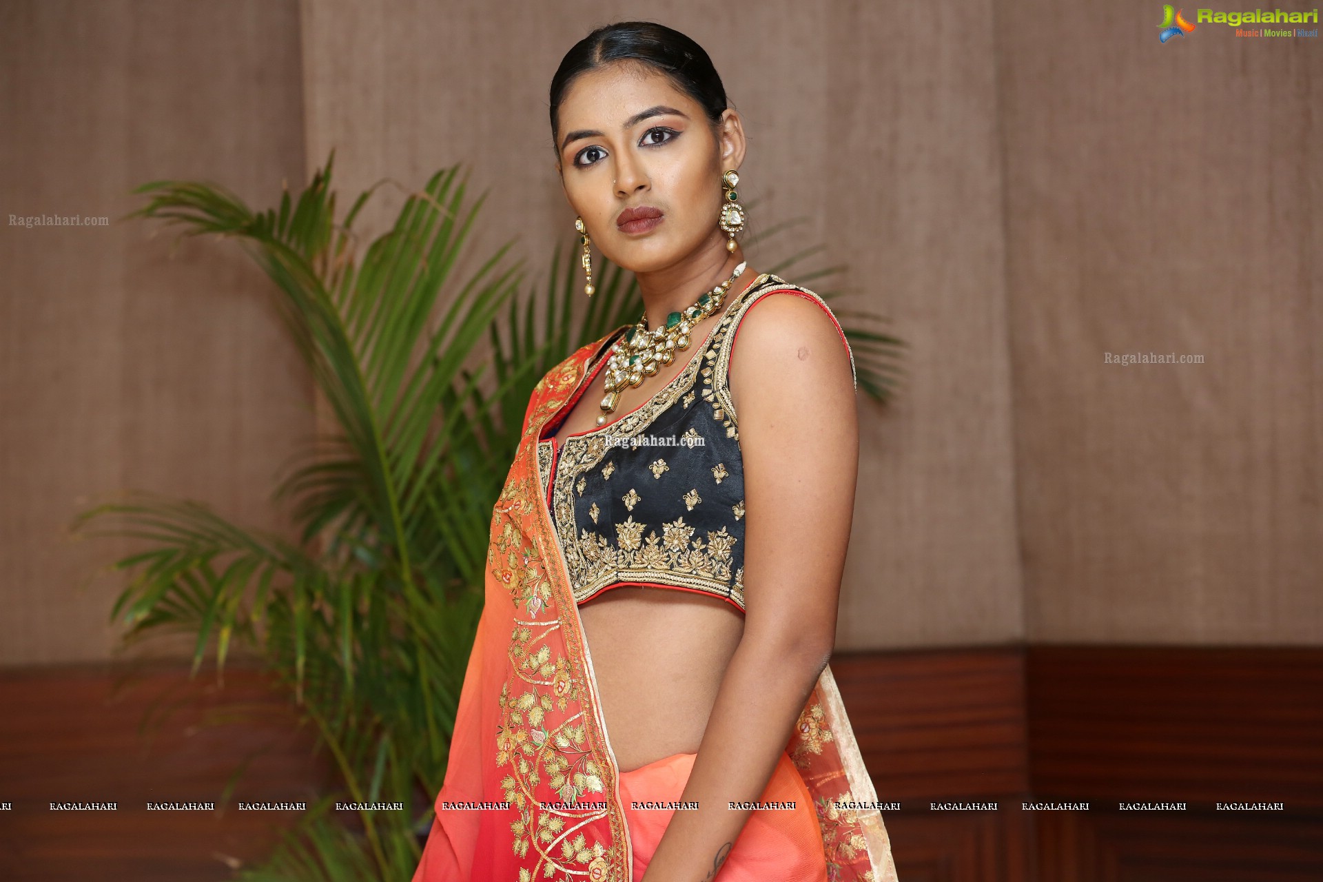 Meenal @ Royal Fables Exhibition - HD Gallery