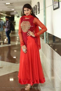 Naziya Khan at Hi-Life Fashion Show