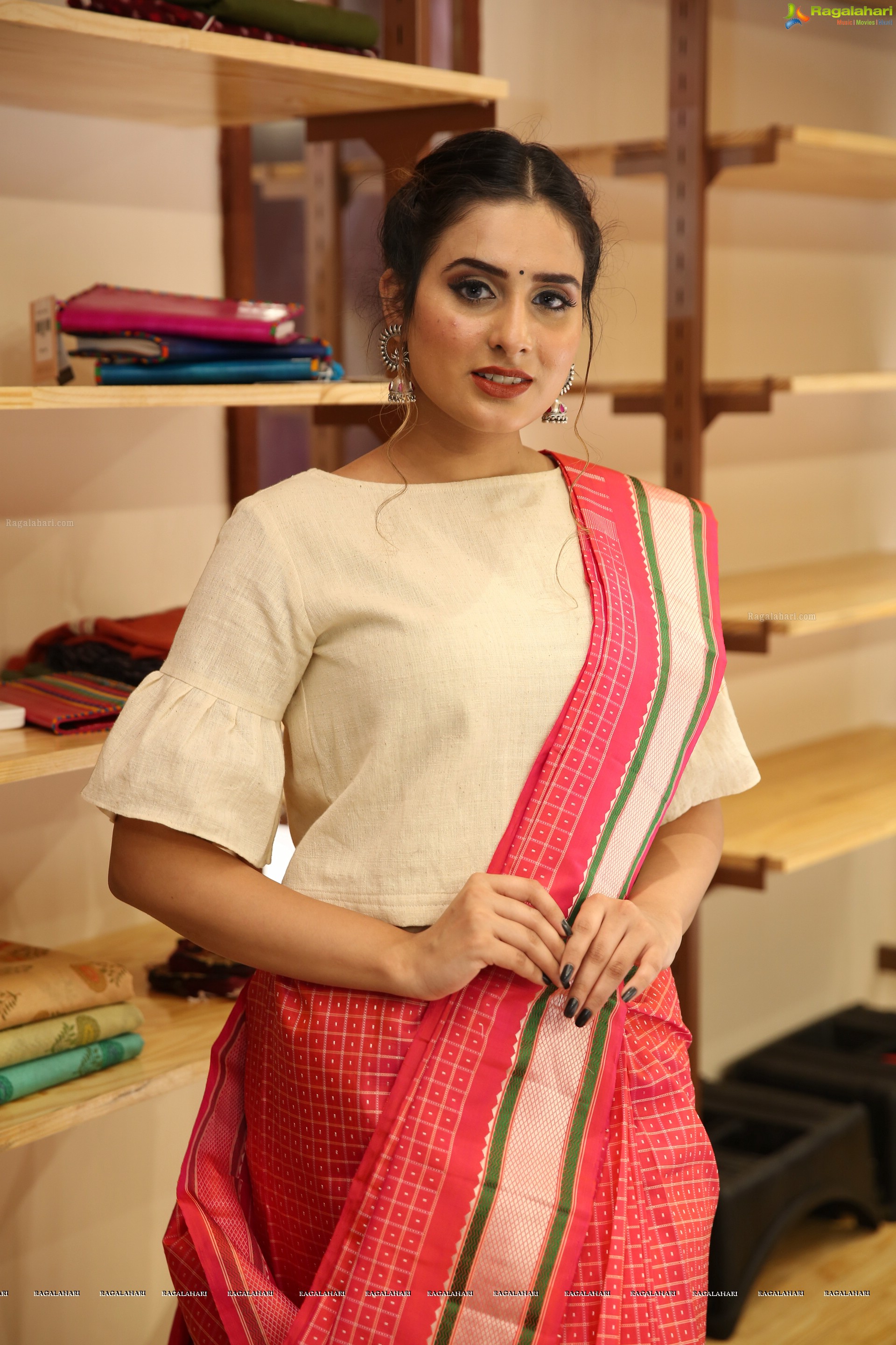 Nikitha Chaturvedi @ Earthica Store Launch - HD Gallery