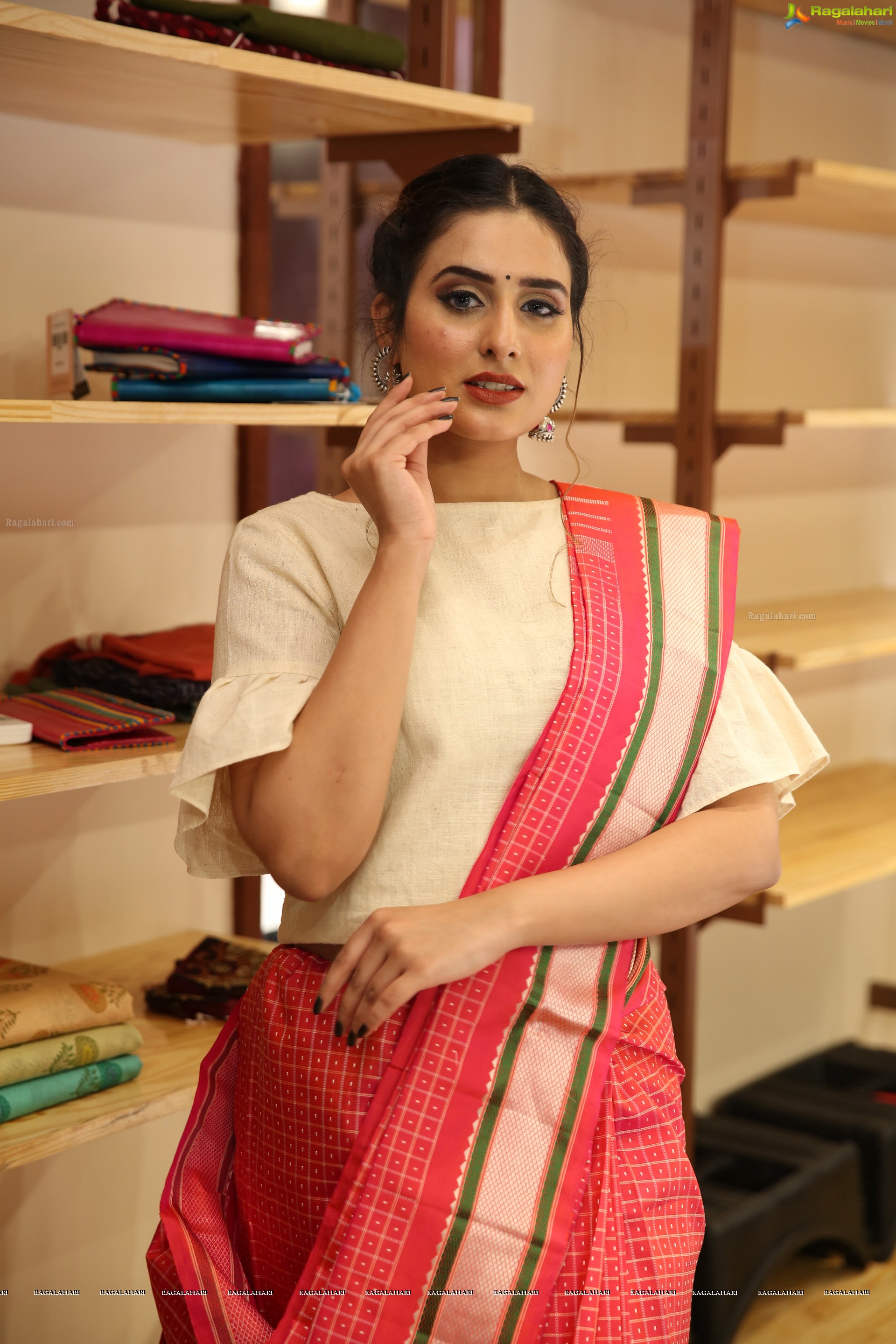 Nikitha Chaturvedi @ Earthica Store Launch - HD Gallery